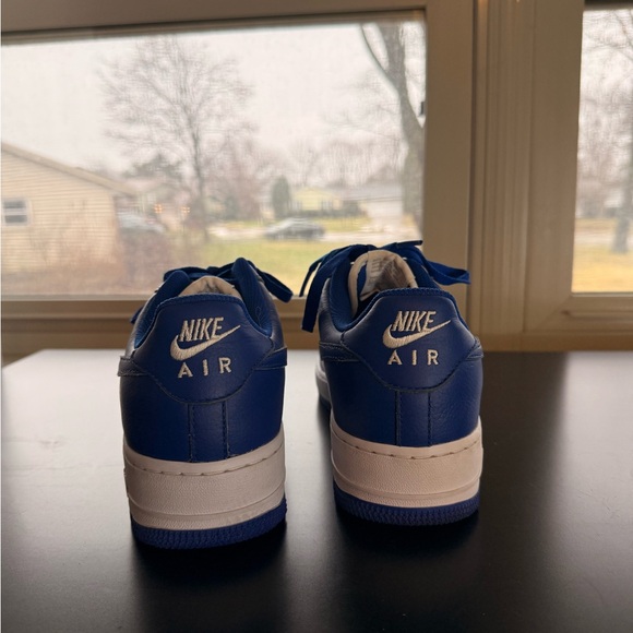 Nike Women’s Air Force 1 Low Royal Blue and White - Picture 4 of 6